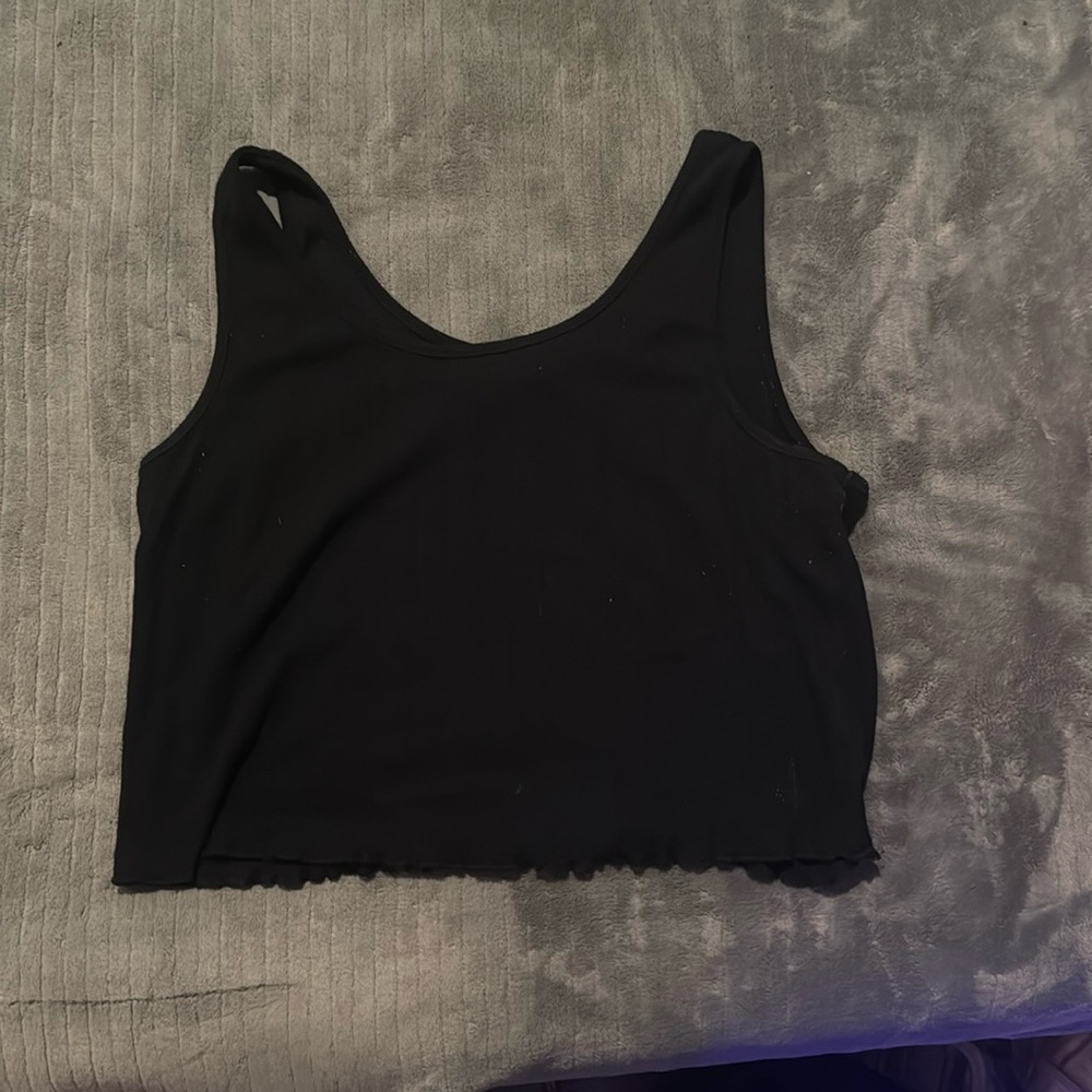 cute black cropped shirt